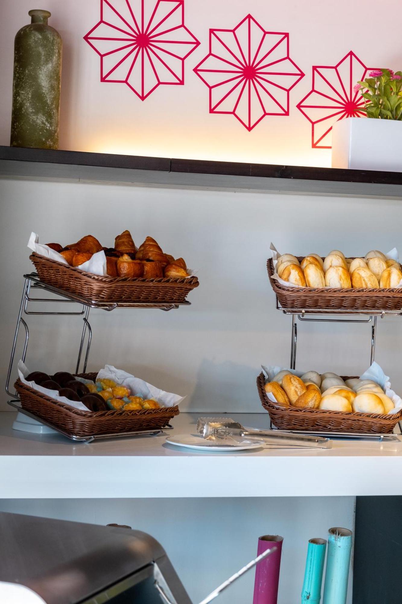 Onmood Cala Ratjada - Brunch & Party Hotel Exterior photo