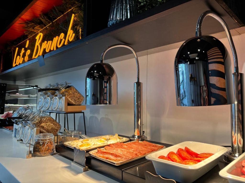 Onmood Cala Ratjada - Brunch & Party Hotel Exterior photo
